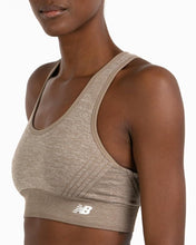 Load image into Gallery viewer, New Balance Women's Seamless MID Impact Heather Keyhole Sport Bra with Removable Pads