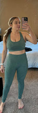Load image into Gallery viewer, WodoWei Women 2 Piece Workout Outfits Sports Bra Seamless Leggings Yoga Gym Activewear Set (YO610-Green Marl)