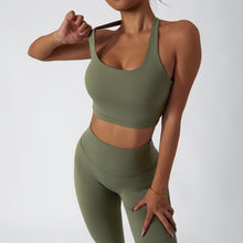 Load image into Gallery viewer, MUMANAIXI 3-Piece Seamless Moisture-Wicking Workout Set for Women - Gym, Fitness, Running, Yoga Sportswear (Green 2pcs)